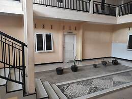 OYO 93443 Emmy Homestay Syariah