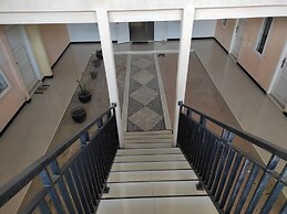 OYO 93443 Emmy Homestay Syariah