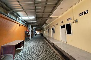 SPOT ON 93458 Legok Homestay Syariah