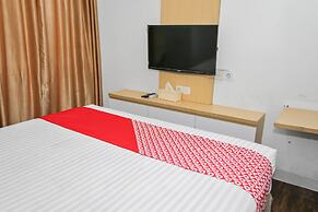 OYO 93447 City Rooms Apartment