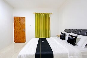 Capital O 93449 The Boekit Song Putri Resort