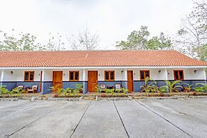 Capital O 93449 The Boekit Song Putri Resort