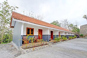 Capital O 93449 The Boekit Song Putri Resort