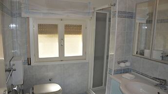 Bright Villa in Caorle, Private Garden - Beahost