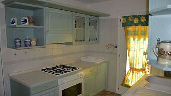 Bright Villa in Caorle, Private Garden - Beahost