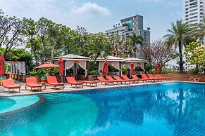 Serviced 1 Bed Panoramic Skyvillas