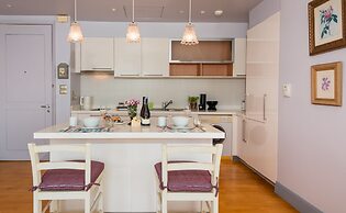 Serviced 1 Bed Panoramic Skyvillas