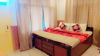 Hotel Seraj International