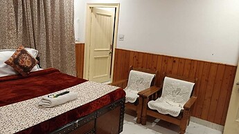 Hotel Seraj International