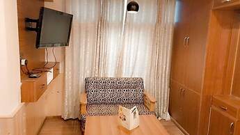 Hotel Seraj International