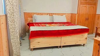 Hotel Seraj International