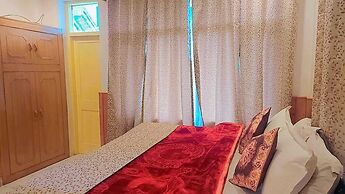 Hotel Seraj International