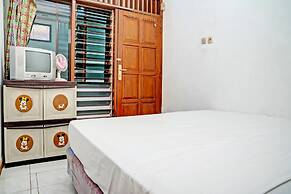 SPOT ON 93475 Garuda Homestay Syariah