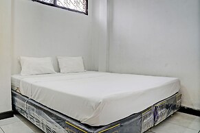 SPOT ON 93475 Garuda Homestay Syariah