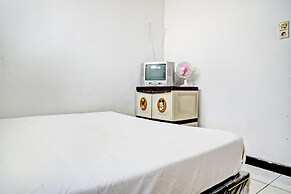 SPOT ON 93475 Garuda Homestay Syariah