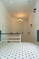 Bania Boutique House