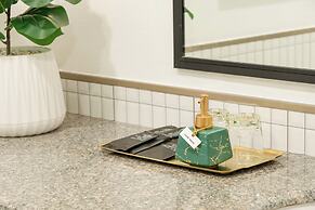 Bania Boutique House