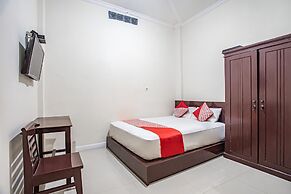 OYO 93477 Almahyra Guest House Syariah