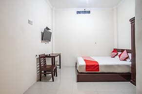 OYO 93477 Almahyra Guest House Syariah