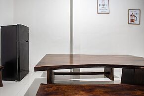 OYO 93477 Almahyra Guest House Syariah