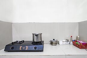 OYO 93477 Almahyra Guest House Syariah