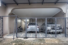 OYO 93477 Almahyra Guest House Syariah