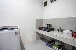 OYO 93477 Almahyra Guest House Syariah