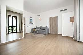 555 HOTEL CLUBBING ADULTS ONLY