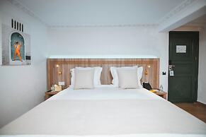 555 HOTEL CLUBBING ADULTS ONLY