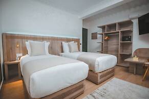 555 HOTEL CLUBBING ADULTS ONLY