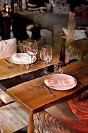 555 HOTEL CLUBBING ADULTS ONLY