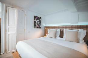 555 HOTEL CLUBBING ADULTS ONLY