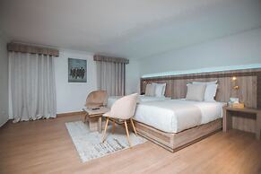 555 HOTEL CLUBBING ADULTS ONLY