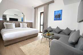 555 HOTEL CLUBBING ADULTS ONLY