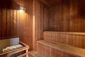 MCV - Capote Valente - Anora Spaces