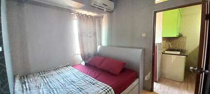 OYO 93480 Apartement Gateway Cicadas By Kelola Room