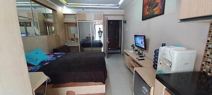 OYO 93480 Apartement Gateway Cicadas By Kelola Room