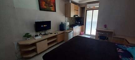 OYO 93480 Apartement Gateway Cicadas By Kelola Room