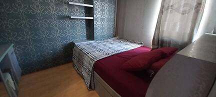 OYO 93480 Apartement Gateway Cicadas By Kelola Room