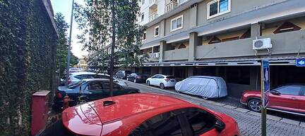 OYO 93480 Apartement Gateway Cicadas By Kelola Room