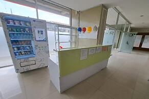 Capital O 93481 Apartement Grand Asia Afrika By Kelola Room