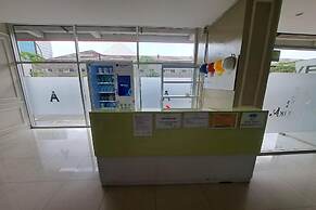 Capital O 93481 Apartement Grand Asia Afrika By Kelola Room