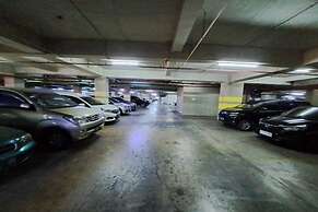 Capital O 93481 Apartement Grand Asia Afrika By Kelola Room