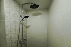 Capital O 93481 Apartement Grand Asia Afrika By Kelola Room