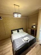 Qeroli apartment