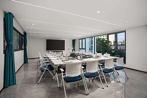 Days Inn By Wyndham Hainan Sanya Bay