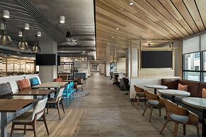 Hampton Inn Austin East Side 5th Street