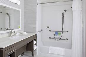 Home2 Suites by Hilton Austin East Side 5th Street