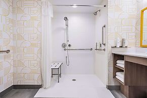 Home2 Suites by Hilton Indianapolis North at Intech Park