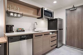 Home2 Suites by Hilton Indianapolis North at Intech Park